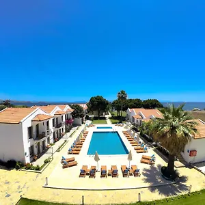 Feri Surf Club Отель